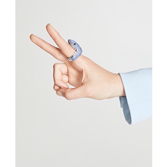 KATE SPADE • California Dreaming Shark Ring - Picture 2 of 8